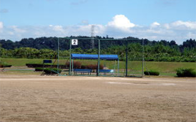 ソフトボール場